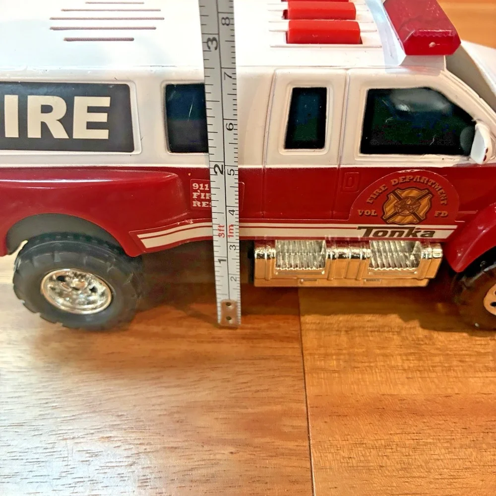 Tonka Fire Rescue Truck SUV Lights Sounds 7